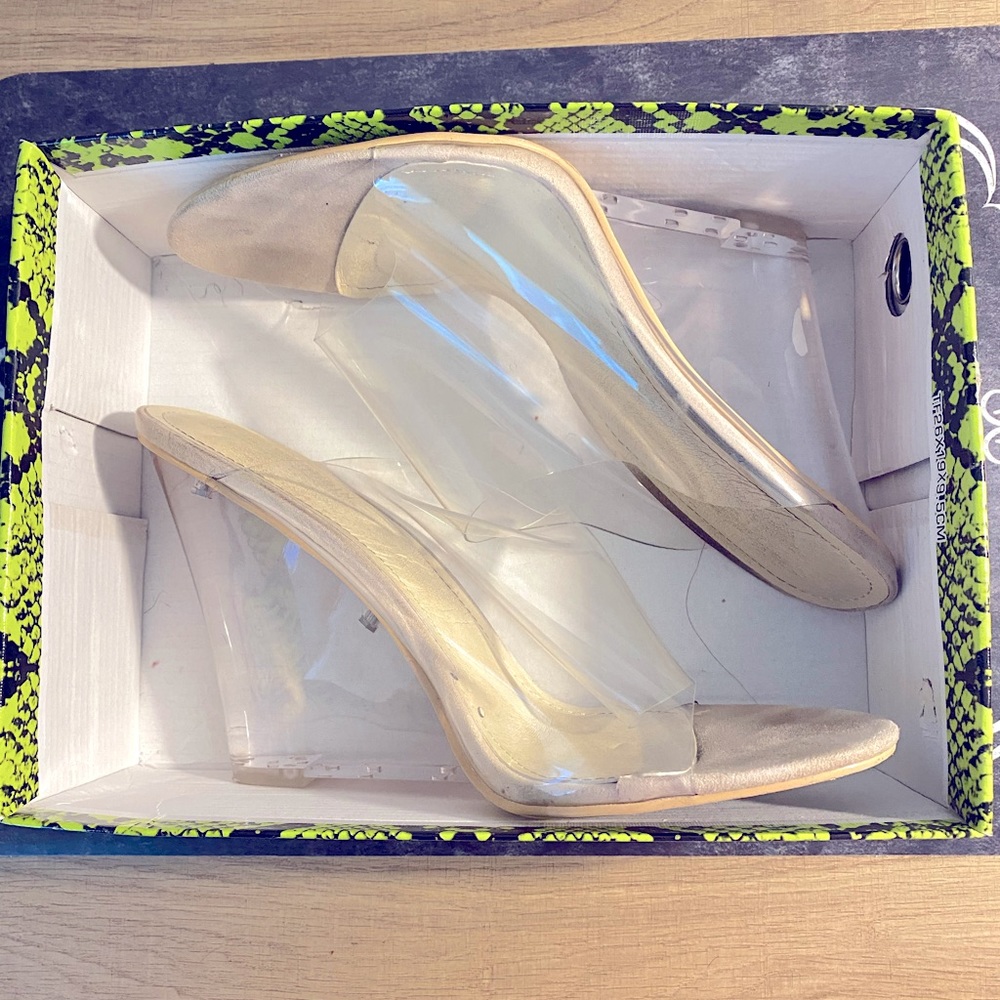 Lovely glass wedges